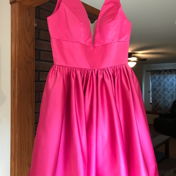 Cocktail Dress - Picture 1 of 2